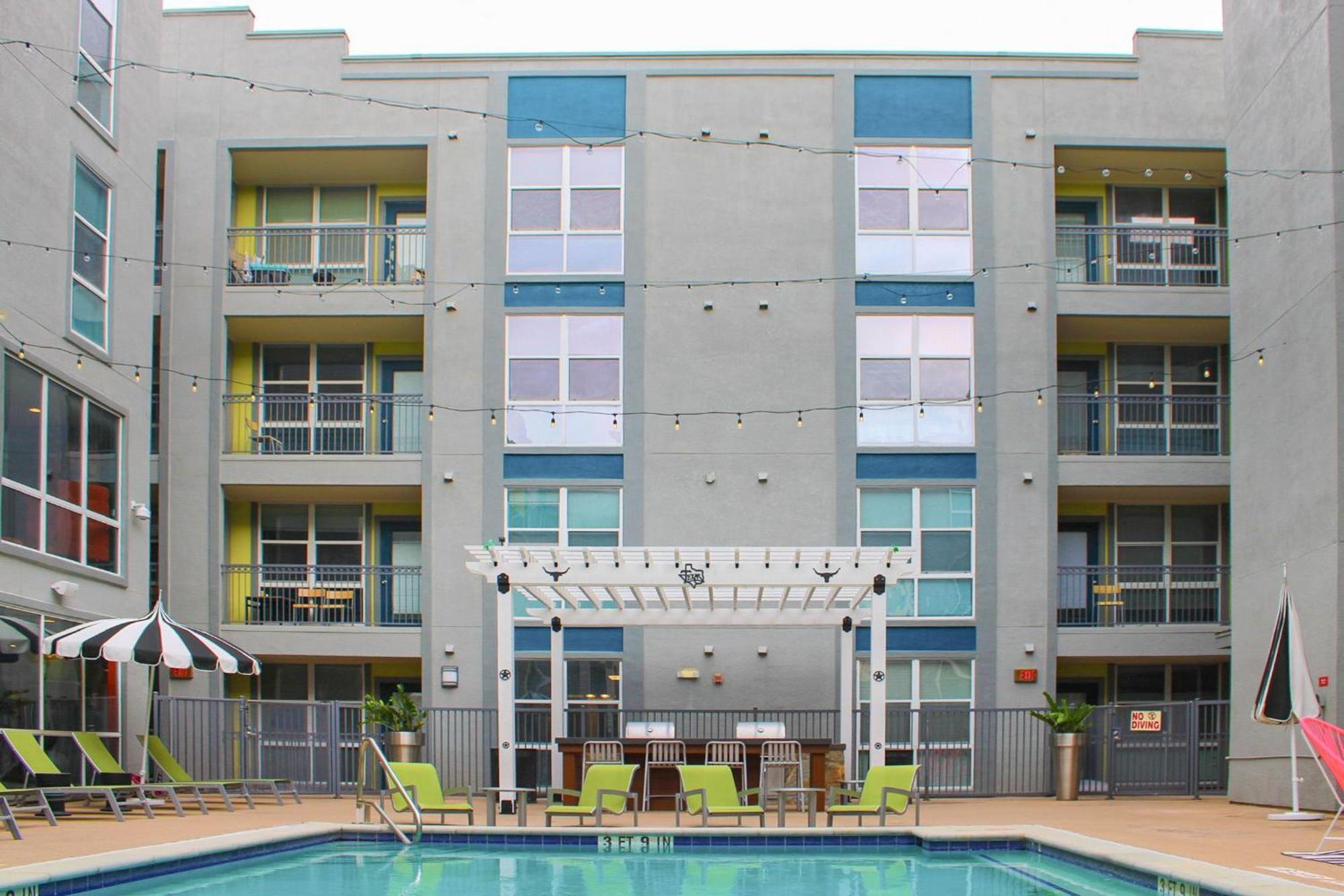 Upstay - Condo With Pool Gym Games And Bbq Austin Exteriör bild